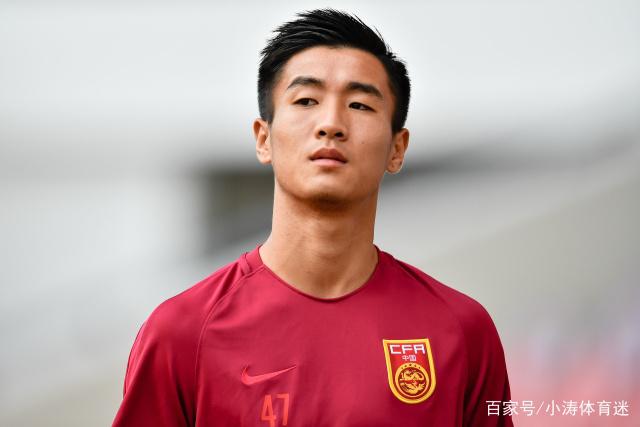 库里以减薪续约勇士，传递出什么信号